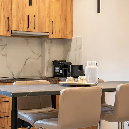 Апартаменты The Neptunian