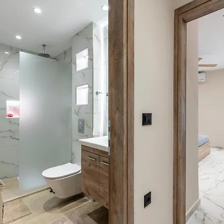 The Neptunian Кос